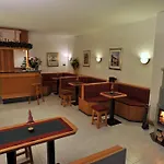 Rendez-vous - Hotel 3*