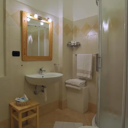 Rendez-vous - Otel 3*